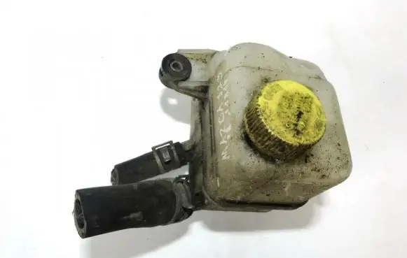 Mazda 323 Power steering fluid tank/reservoir
