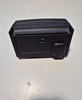USB socket connector