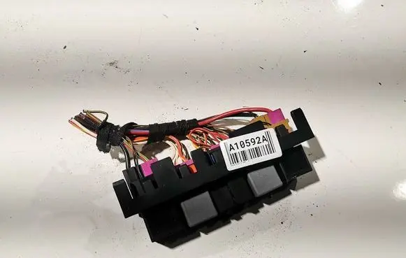 Skoda Octavia Mk2 (1Z) Fuse box set