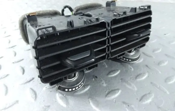 BMW X5 G05 Rear air vent grill 64229399966 9399966
