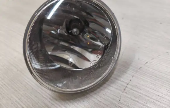 Toyota C-HR I Front fog light 90008495