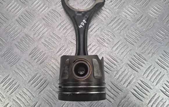Mercedes-Benz E W212 Piston with connecting rod 8370B
