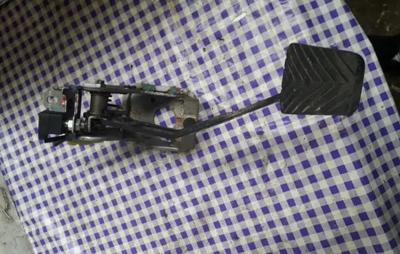 KIA Ceed Brake pedal CD4