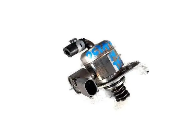 Skoda Octavia Mk3 (5E) Fuel injection high pressure pump 04E127025D