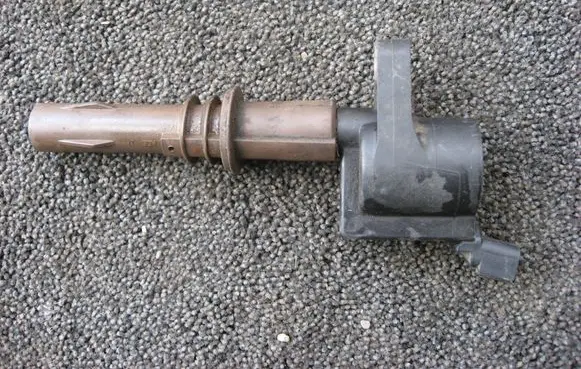 Lincoln Navigator High voltage ignition coil 8L3E12A366AA