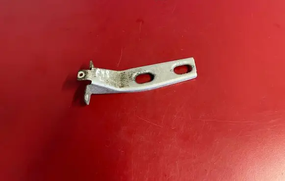 BMW X1 F48 F49 Radiator support slam panel bracket 7318491