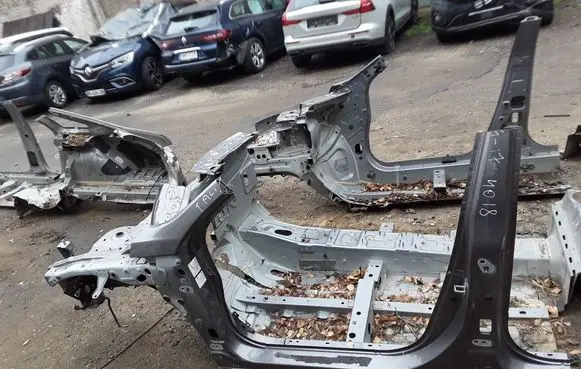 Front quarter panel