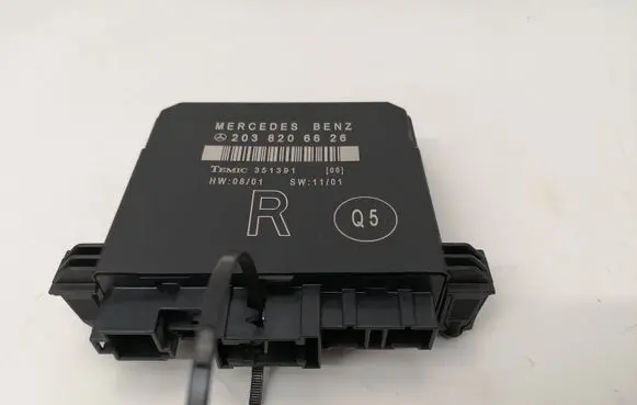 Mercedes-Benz C W203 Door control unit/module 2038206626 351391