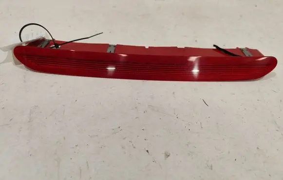 Volkswagen PASSAT B6 Third/center stoplight 1K6945097A