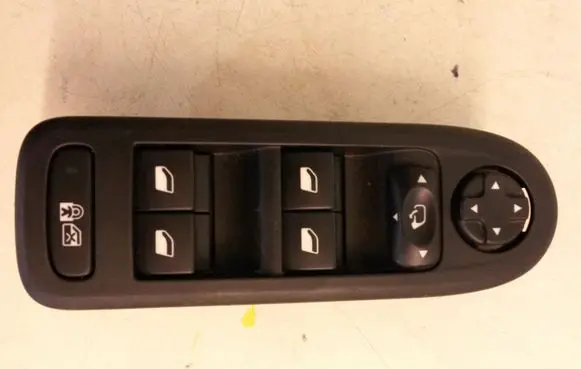 Peugeot 508 Electric window control switch 98026370ZD 98026370 30170647