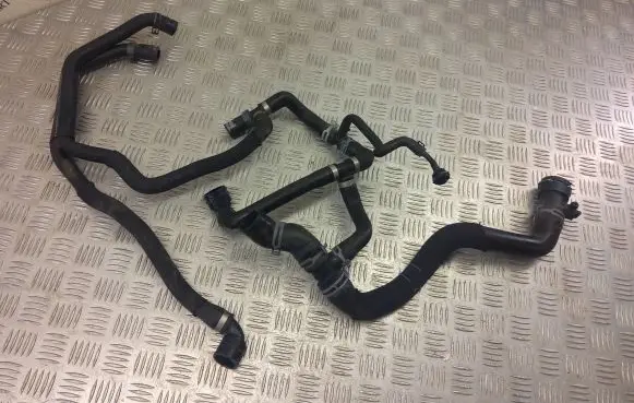Audi A6 S6 C7 4G Engine coolant pipe/hose 4G0122055D