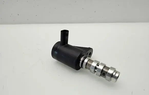 Mercedes-Benz Sprinter W907 W910 Camshaft vanos timing valve A6541800415