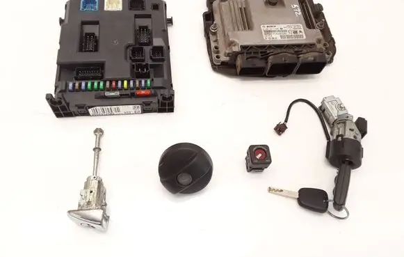 Citroen C3 Engine ECU kit and lock set 0281017600 9676830080 9666952080