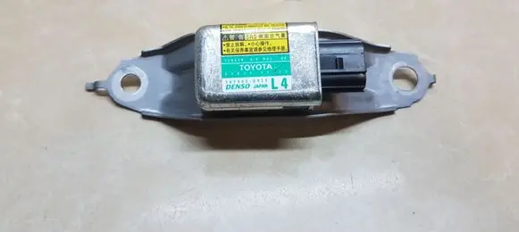 Toyota Prius (XW20) Airbag deployment crash/impact sensor 8983447020