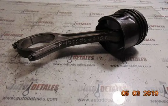 Peugeot 407 Piston with connecting rod