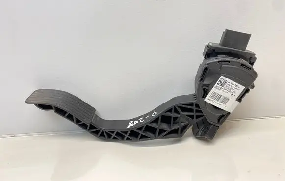 Peugeot 208 Accelerator throttle pedal 9671433780