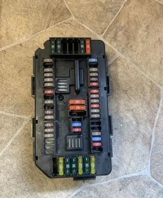 BMW 1 F20 F21 Fuse module 9337879