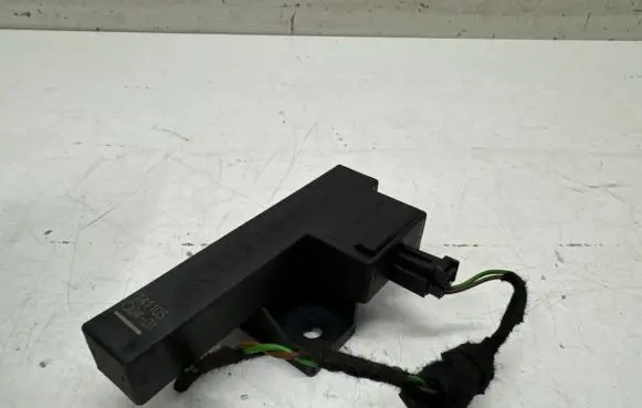 Audi A8 S8 D4 4H Keyless (KESSY) go control unit/module 8K0907247