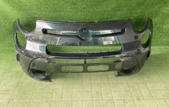 Fiat 500L Front bumper