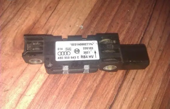Audi A6 S6 C5 4B Airbag control unit/module 4b0959643c
