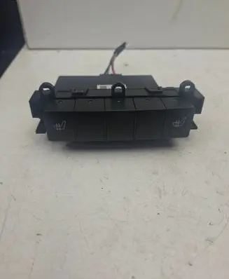 Mercedes-Benz A W169 Seat heating switch 1698208510 30080310414147