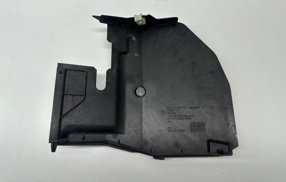 BMW 2 F45 Other engine bay part 7290817 51717290817 15677210