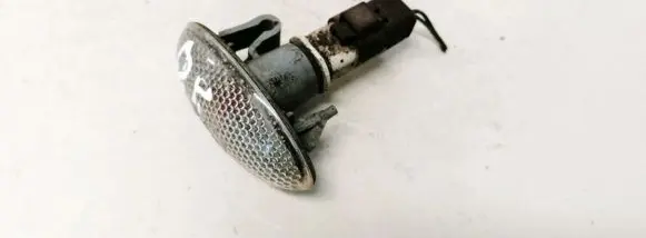 Peugeot 307 Front fender indicator light 3311