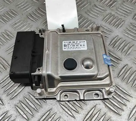 Mercedes-Benz Vito Viano W447 Adblue control unit A0009000716