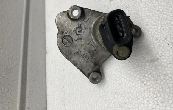 Nissan X-Trail T30 Other engine bay part