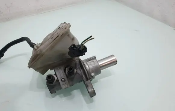 Citroen C4 I Master brake cylinder 0204254242