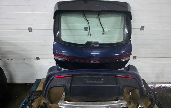 Porsche Macan (95B) Set of end parts 