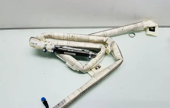 Roof airbag
