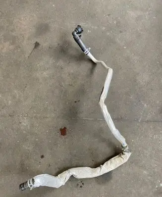 Jeep Wrangler Engine coolant pipe/hose 68280783AE