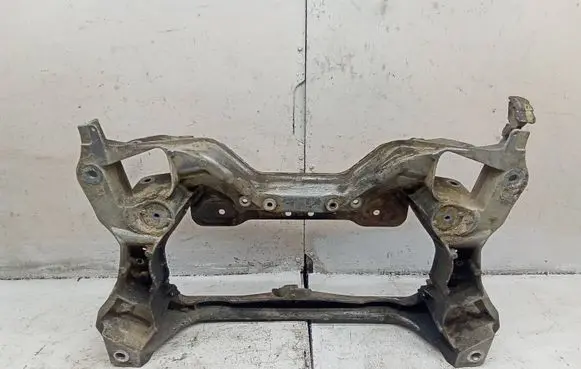 Mercedes-Benz C W203 Front subframe 2036280157