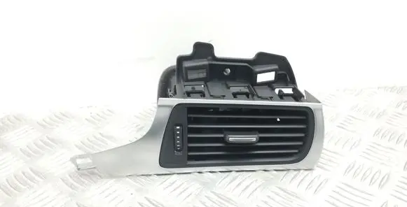 Audi A6 S6 C7 4G Dashboard side air vent grill/cover trim 4G2820902