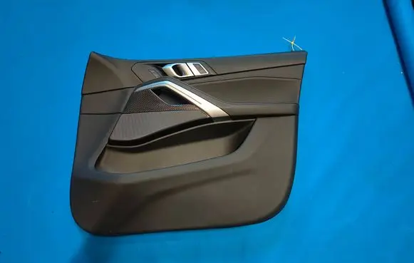 BMW X5 G05 Coupe rear side trim panel 