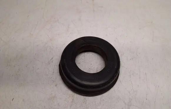 BMW 4 F36 Gran coupe Rear coil spring rubber mount 33536764419