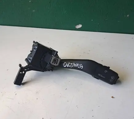 Skoda Octavia Mk2 (1Z) Wiper control stalk