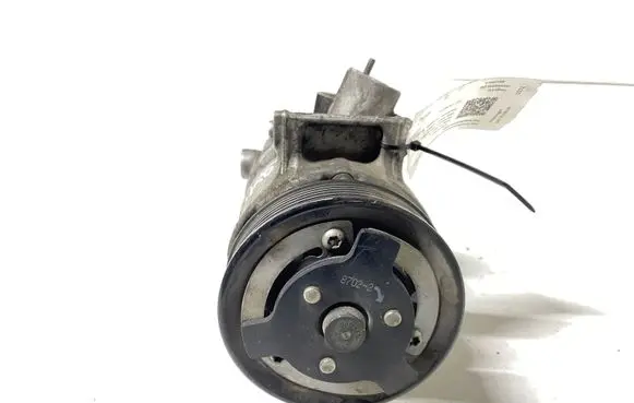 Volkswagen Golf VI Air conditioning (A/C) compressor (pump) 5N0820803 009423108B4 R134A1701P