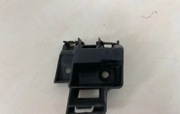 Volkswagen Golf VI Rear bumper mounting bracket 5K6807394A
