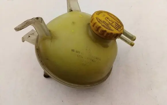 Opel Corsa C Fuel expansion tank 09129478