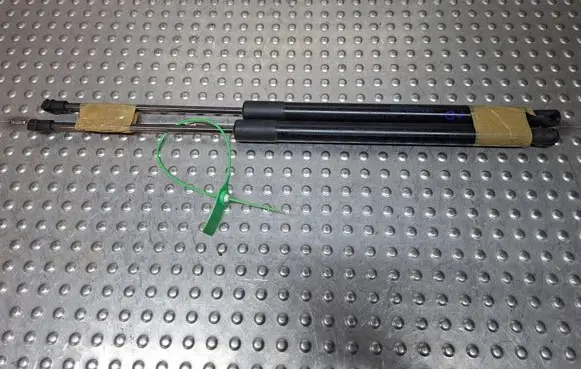 Volkswagen Golf VII Rear window strut damper S26372183 5G6827550C