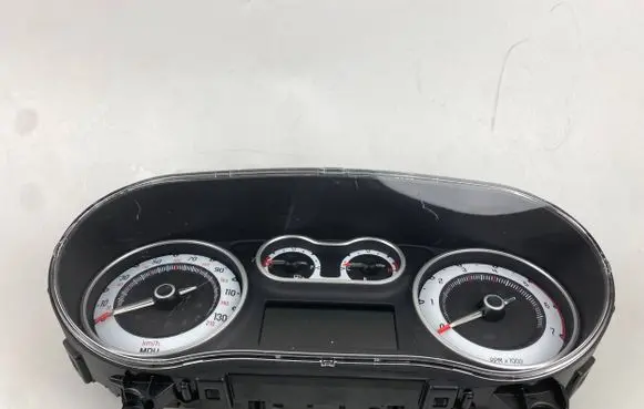 Fiat 500L Speedometer (instrument cluster) 51913545