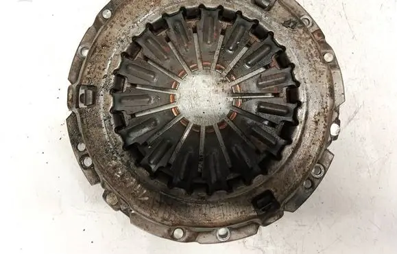 Toyota Avensis Verso Pressure plate adt33287n 00921229