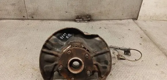 Toyota Corolla Verso AR10 Front wheel hub spindle knuckle 