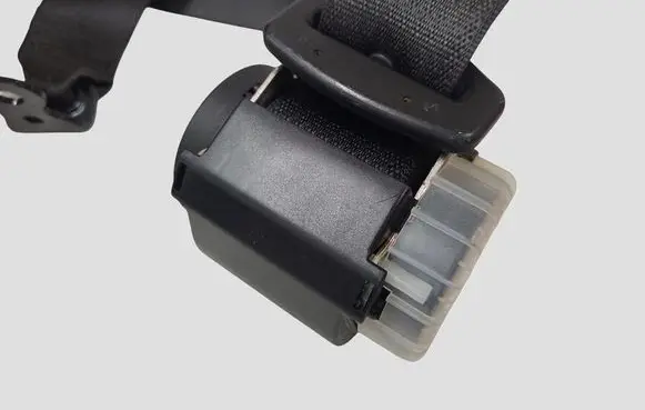 Opel Astra J Middle seatbelt (rear) 13283164 13251562