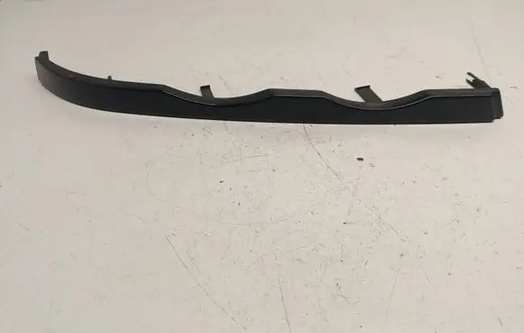 BMW 3 E46 Under headlight/headlamp trim 8208482