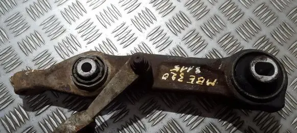 Front lower control arm/wishbone