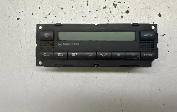 Volkswagen Golf IV Climate control unit