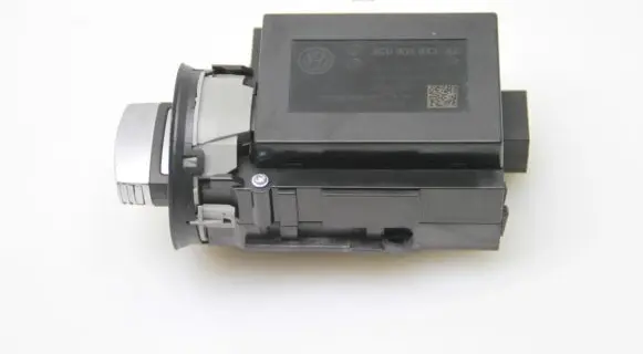 Volkswagen PASSAT B7 Ignition lock 3C0905843AE